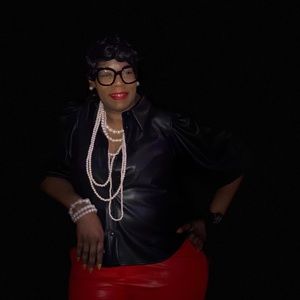 Meet your Posher, Sharon